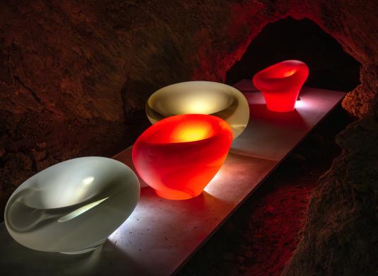 Výstava Světlo sklem Ondřeje Strnadela, léto 2023