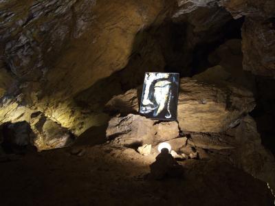 Gautama Buddha jako nezidealizovaný obyčejný člověk.
