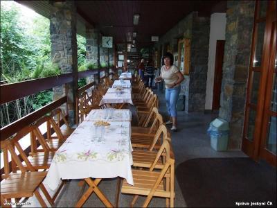 Výstava Michala Trpáka Zpátky do jeskyně v ZAJ, 2013