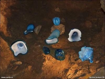 Výstava Pozor sklo! studentů z Valašského Meziříčí