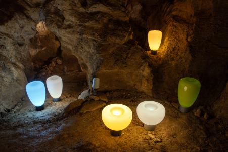 Výstava Světlo sklem Ondřeje Strnadela, léto 2023