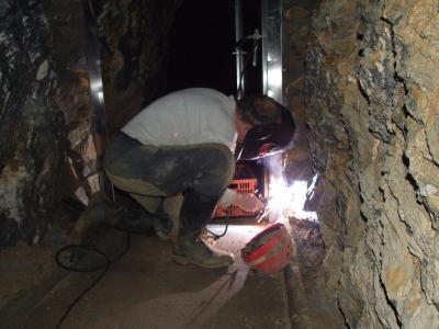 Svařování a oprava nerezových konstrukcí. Foto Slavomír Černý