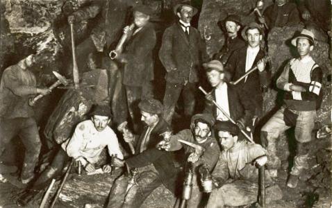  Zbrašovské aragonitové jeskyně - historie